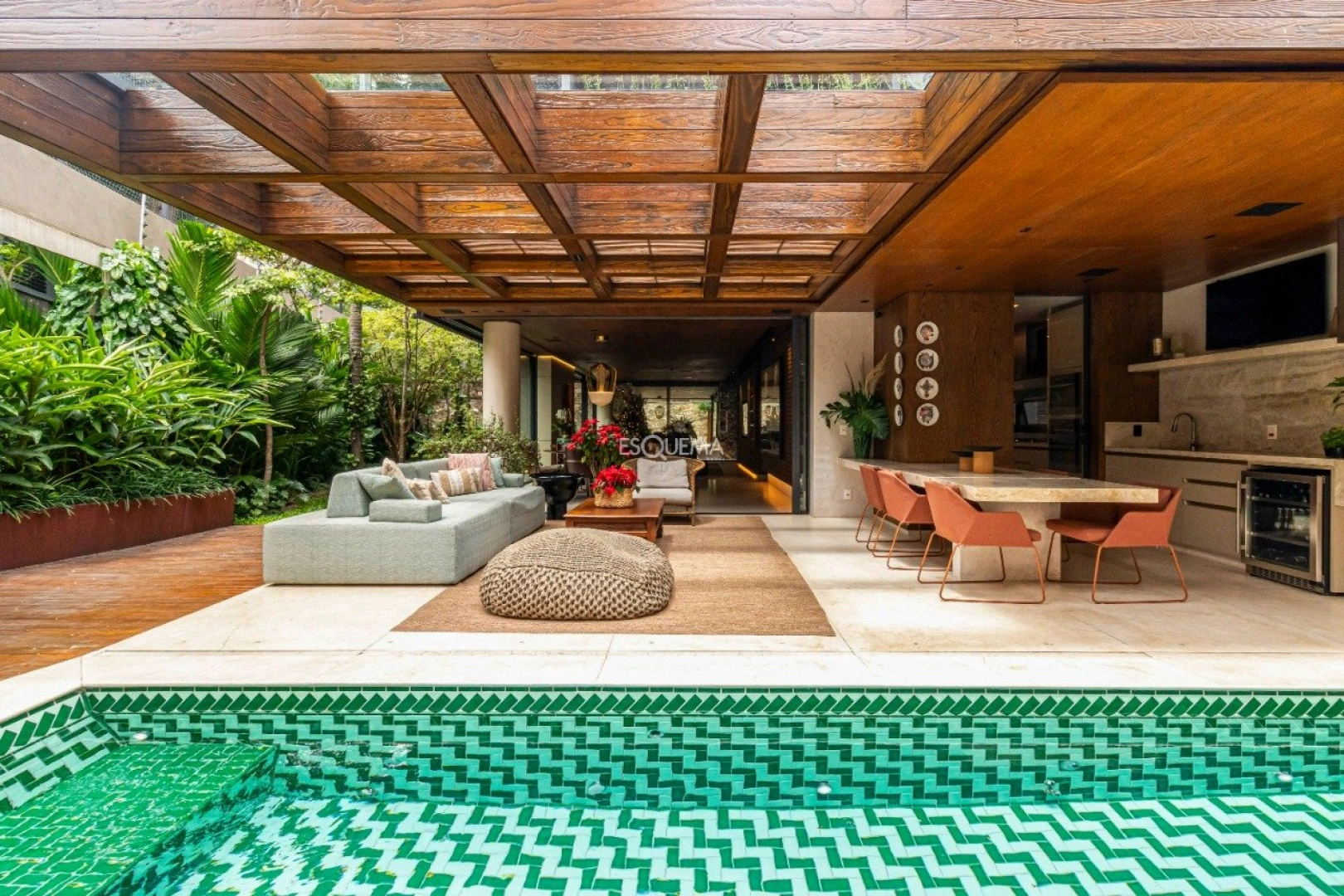 Casa em condomínio próximo ao Shopping Iguatemi - Imagem 1
