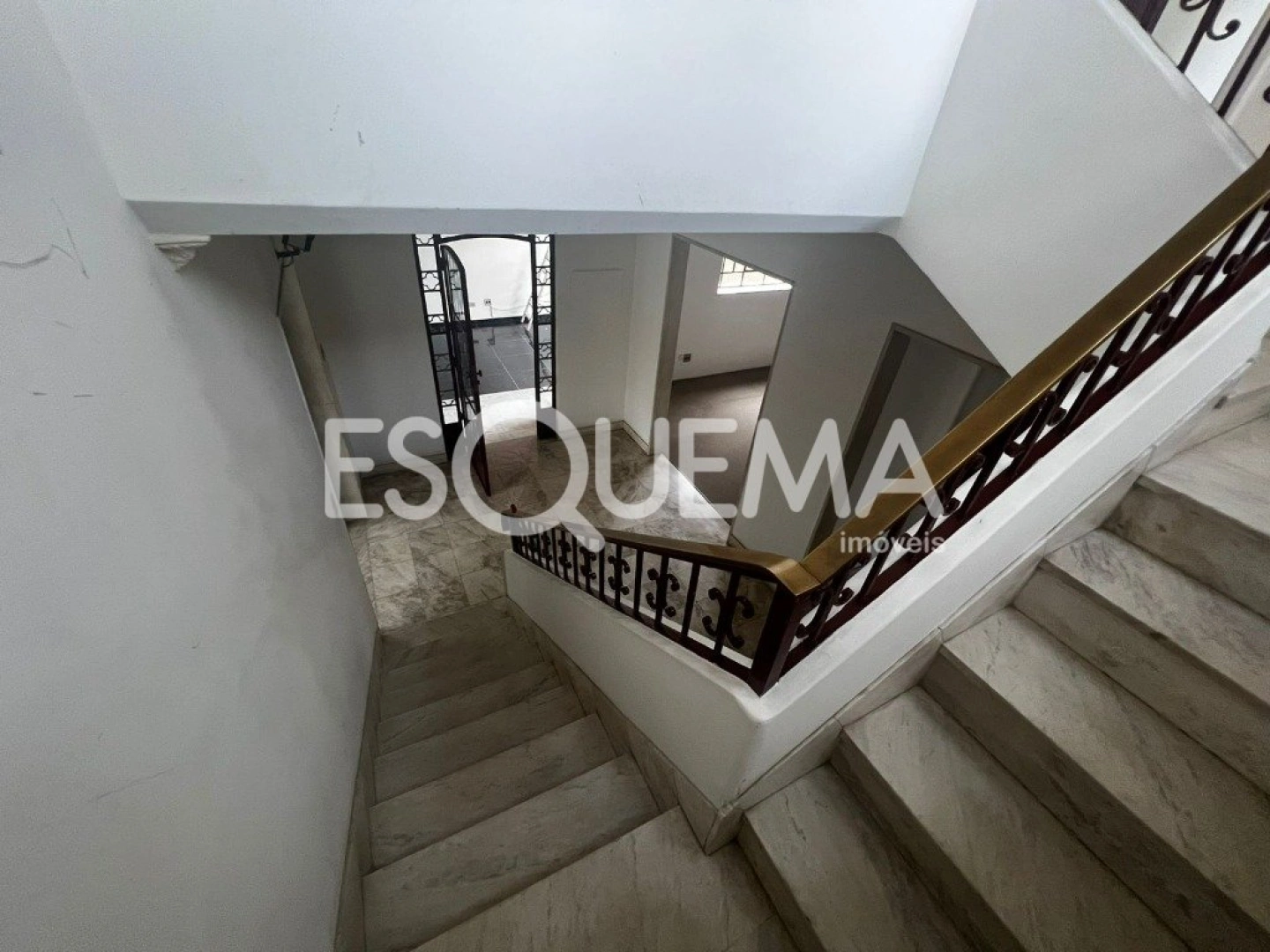 Casa comercial no Jardim América - Imagem 9