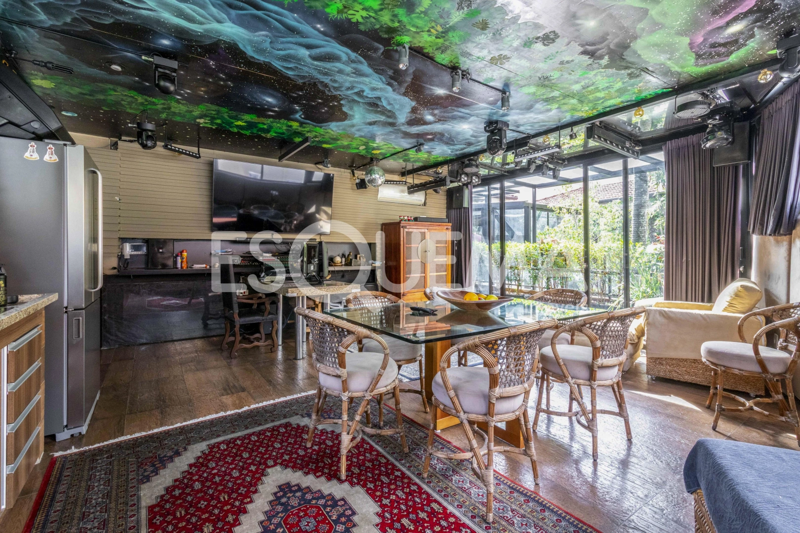 Casa em excelente localização - Imagem 1