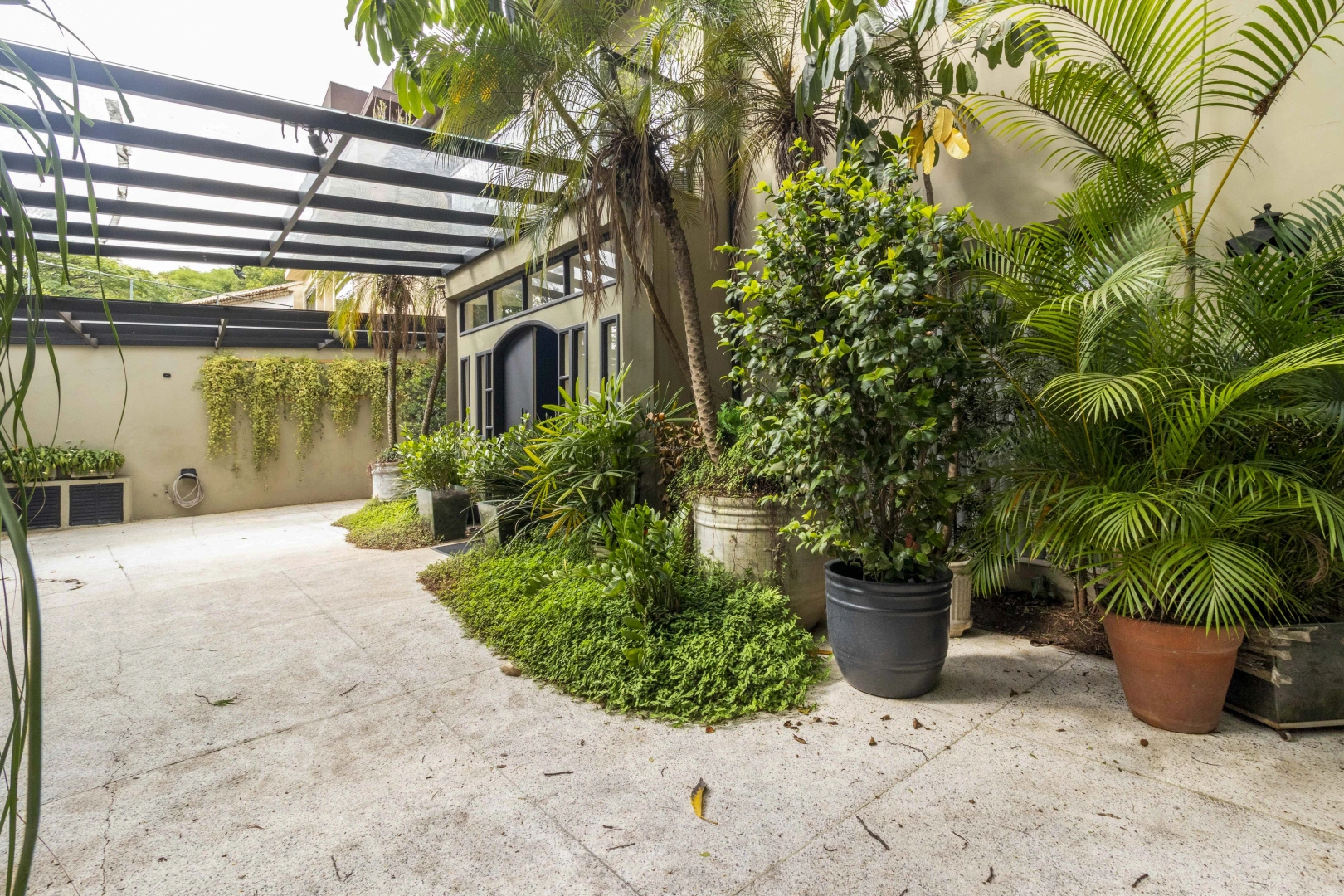 Casa em excelente localização - Imagem 4