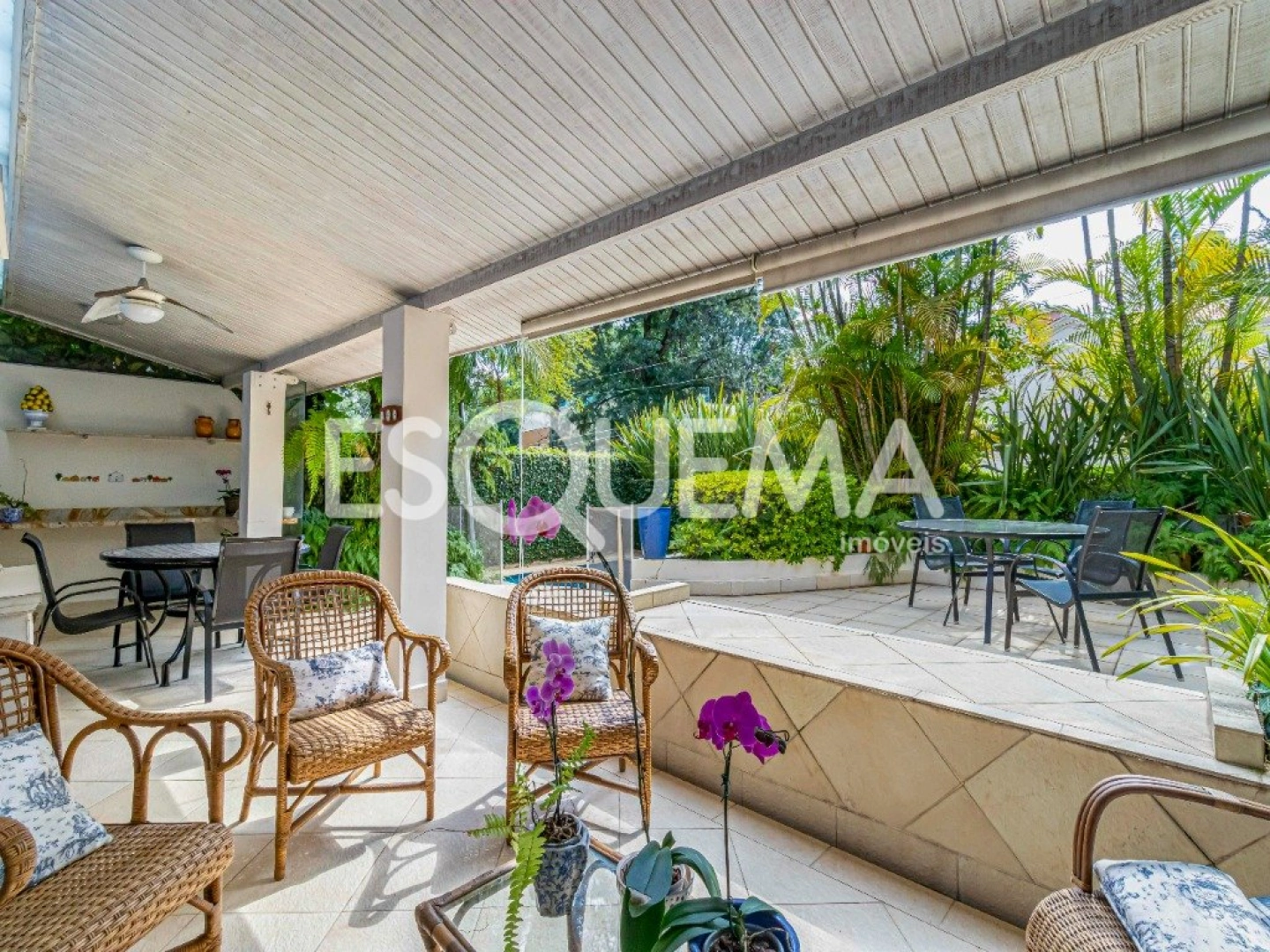 Casa elegante em rua charmosa do Cidade Jardim - Imagem 1
