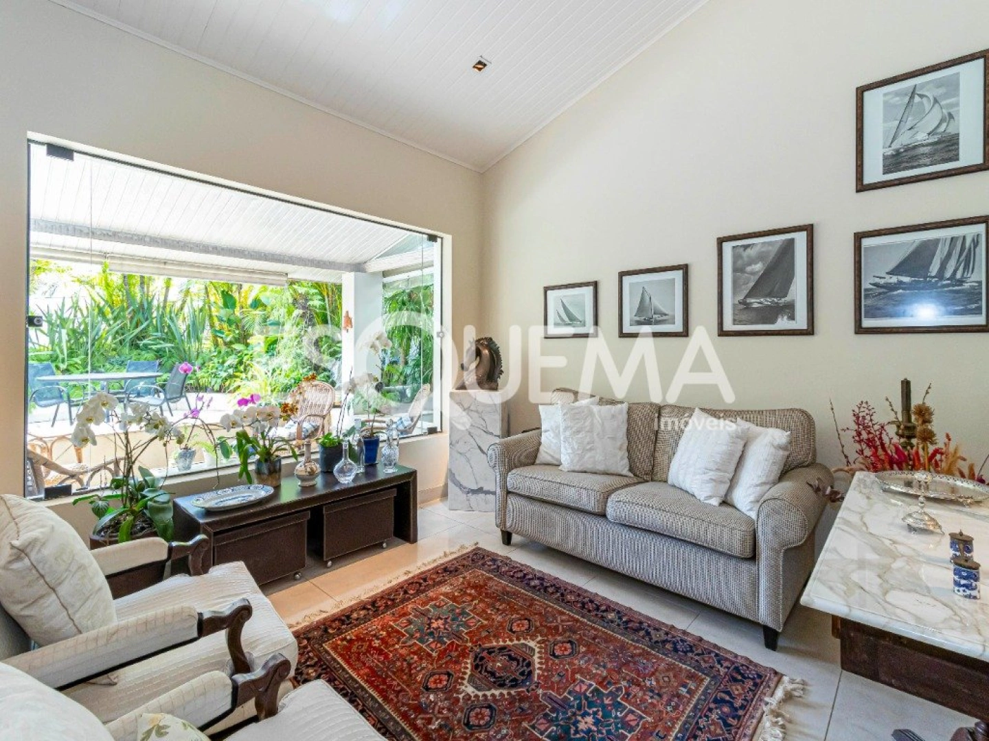Casa elegante em rua charmosa do Cidade Jardim - Imagem 8