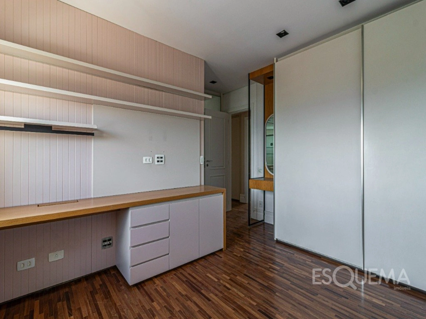 Apartamento em andar alto com vista panorâmica - Imagem 10