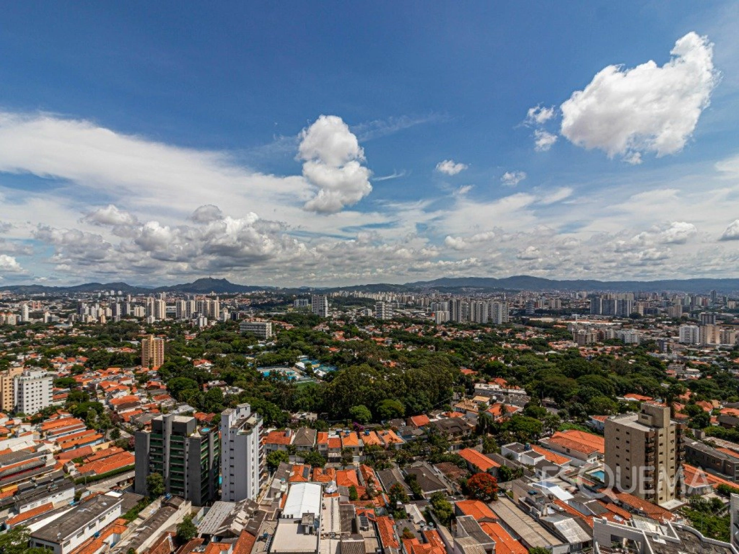 Apartamento em andar alto com vista panorâmica - Imagem 5