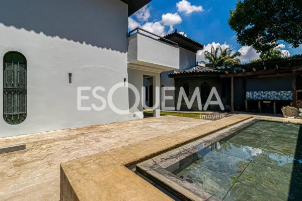 Ampla casa comercial com projeto moderno no Alto de Pinheiros