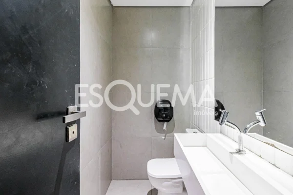 Ampla casa comercial com projeto moderno no Alto de Pinheiros