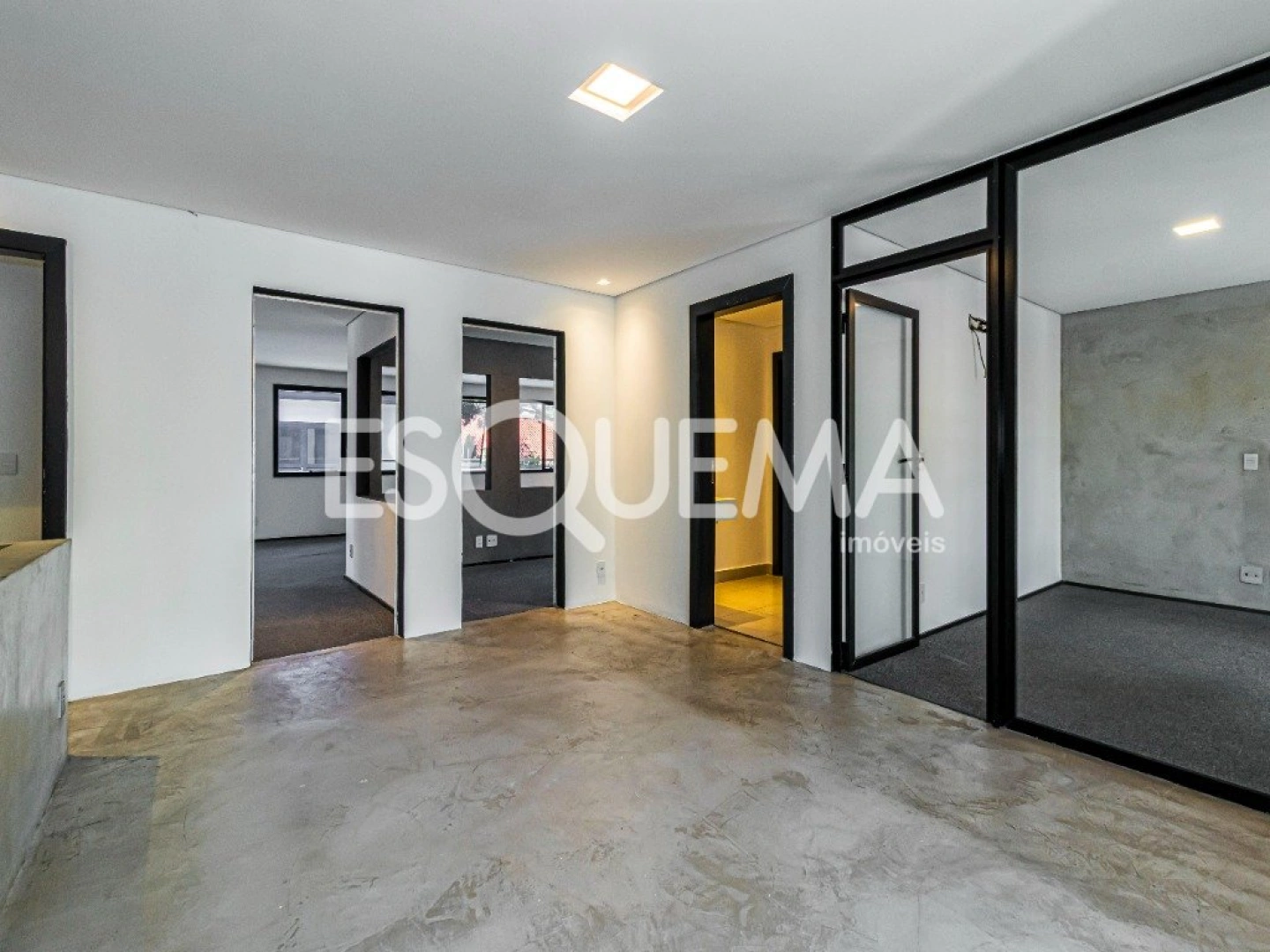 Ampla casa comercial com projeto moderno no Alto de Pinheiros - Imagem 8