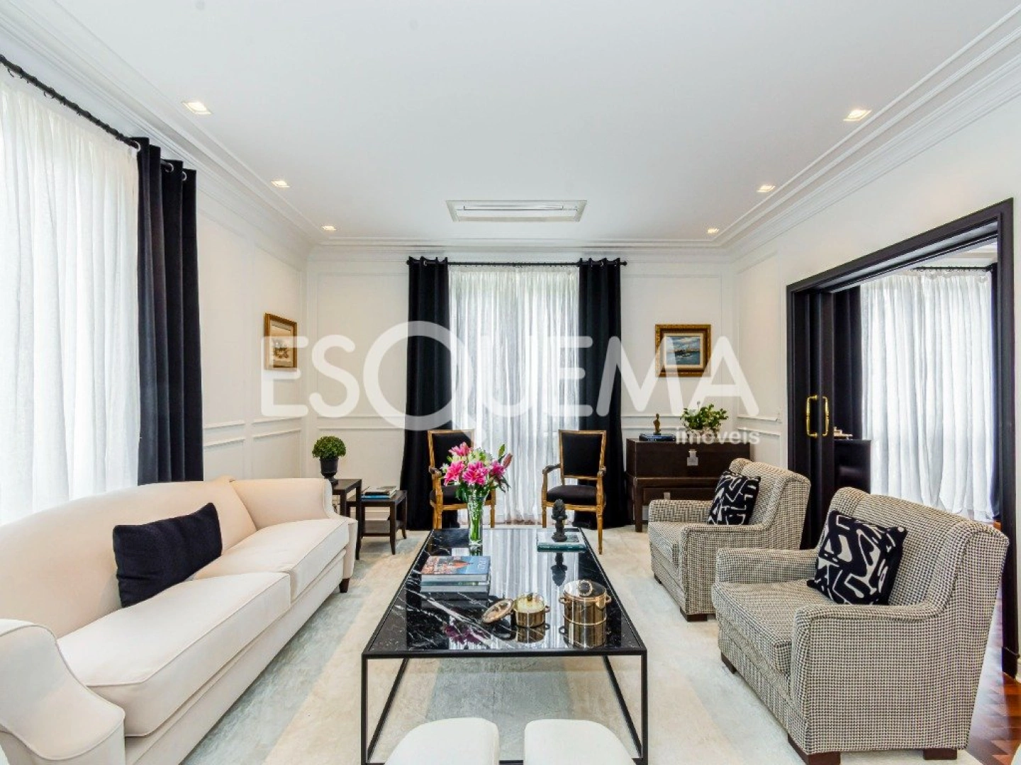 Apartamento reformado em edifício neoclássico no Jardim América - Imagem 4