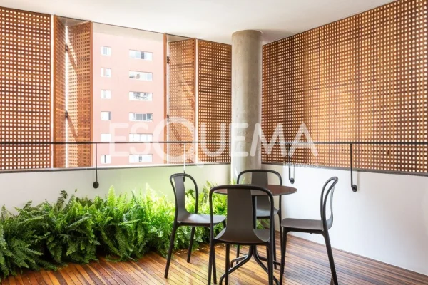 Apartamento decorado por Pascali Semerdijian em edifício com arquitetura de Marcio Kogan
