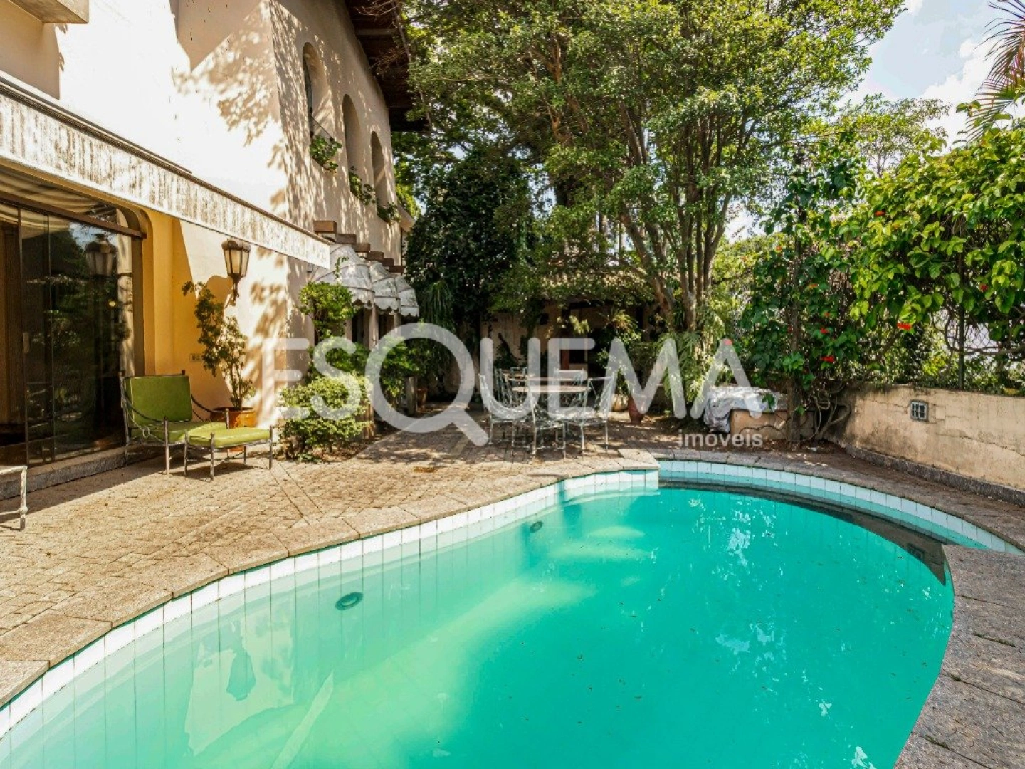 Casa com grande potencial para reforma em rua nobre do Jardim Guedala - Imagem 2