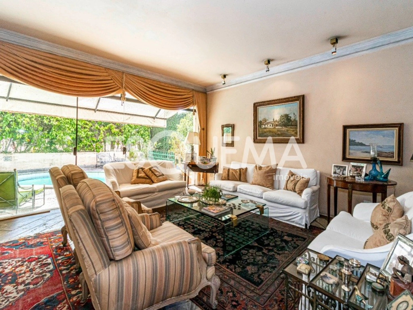 Casa com grande potencial para reforma em rua nobre do Jardim Guedala - Imagem 4