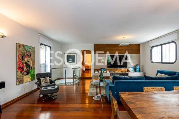 Apartamento duplex a walking distance do Clube Paulistano