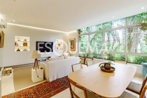 Apartamento totalmente reformado no Itaim Bibi