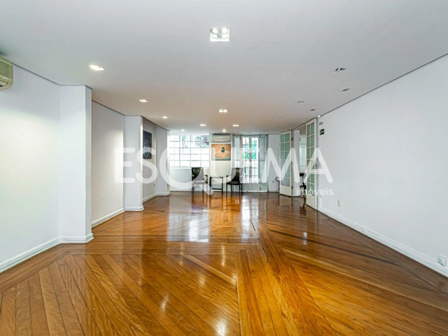 Casa comercial e residencial à venda, em zoneamento ZM - Imagem 5