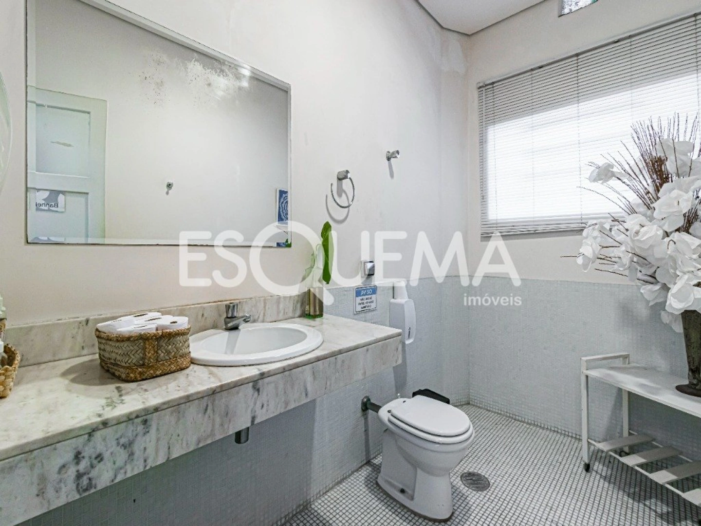 Casa comercial e residencial à venda, em zoneamento ZM - Imagem 9