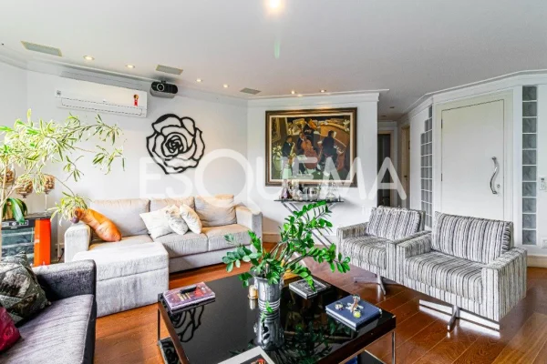 Apartamento amplo e iluminado na Vila Madalena