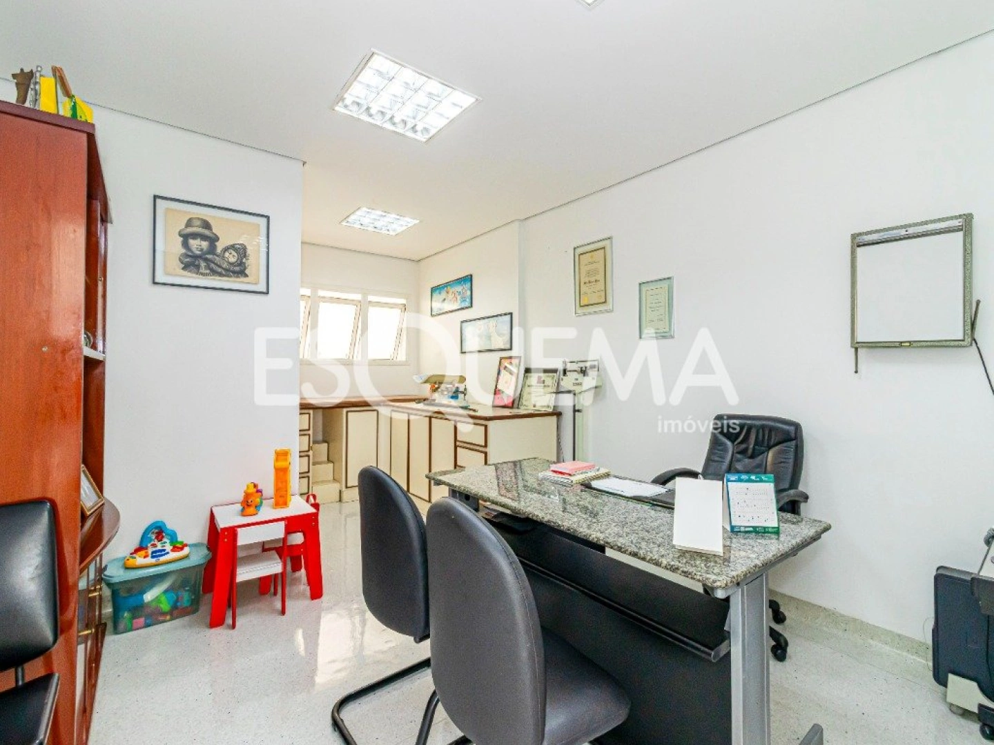 Casa Comercial reformada no Jardim Paulitsa - Imagem 11