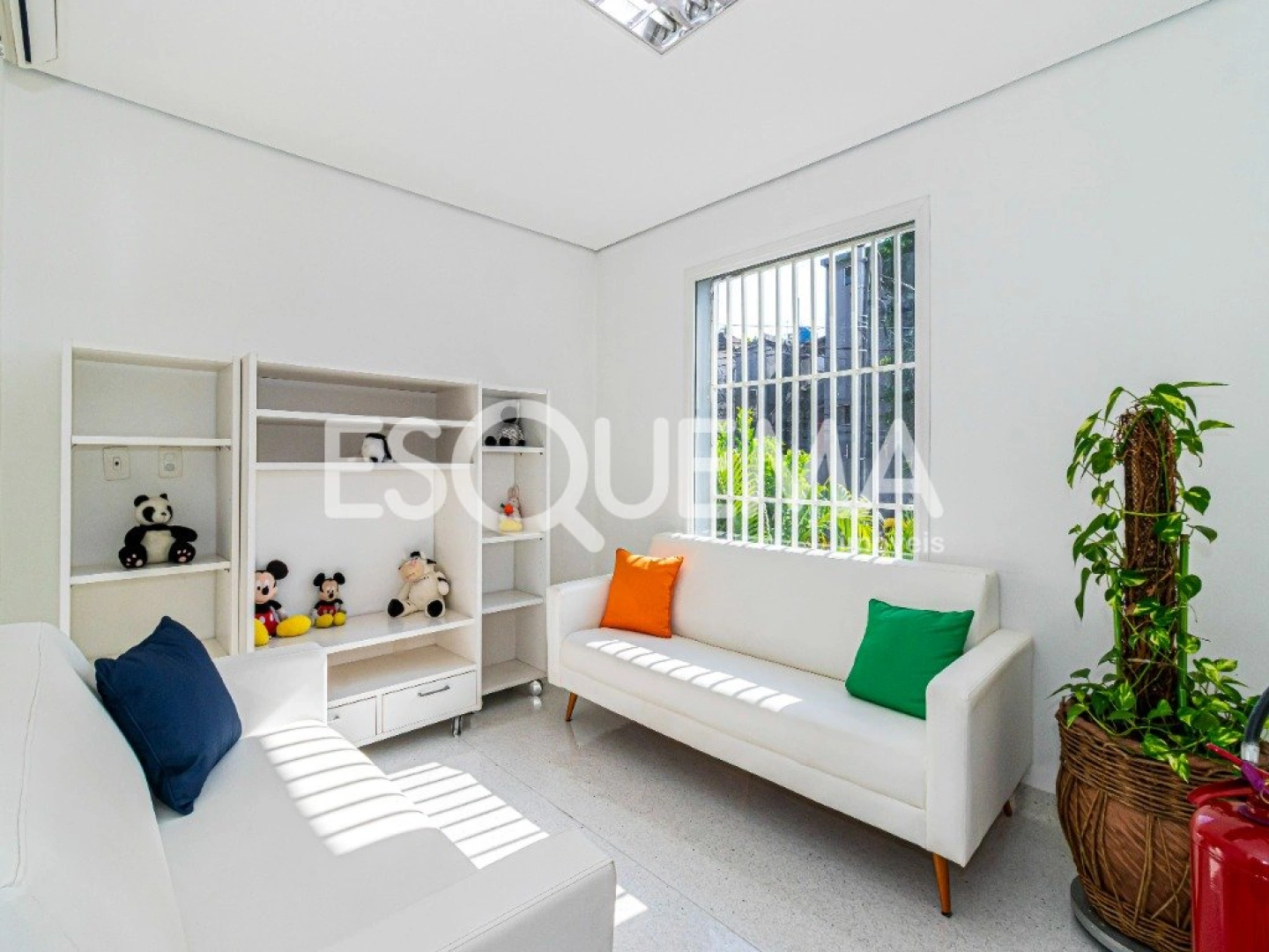 Casa Comercial reformada no Jardim Paulitsa - Imagem 12