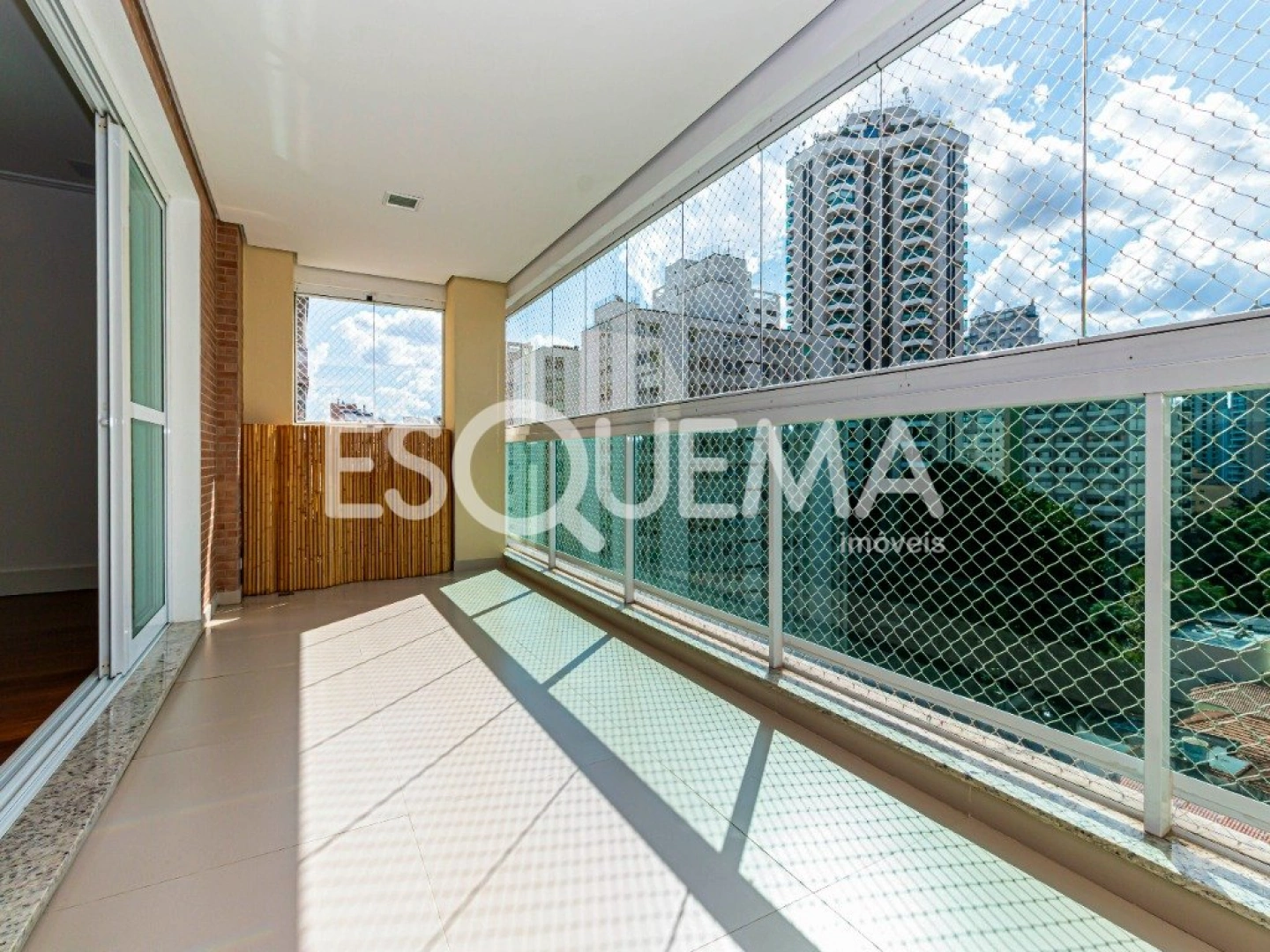 Apartamento de 197 m² com lazer completo - Imagem 2