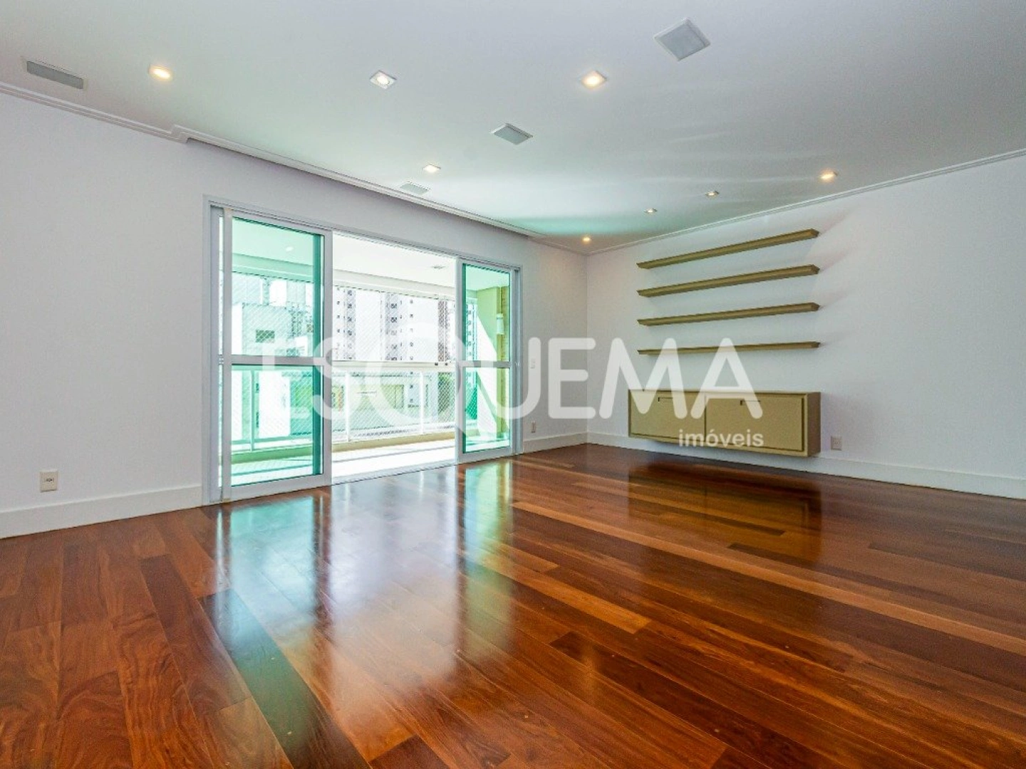 Apartamento de 197 m² com lazer completo - Imagem 3