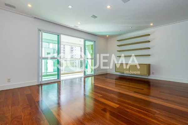 Apartamento de 197 m² com lazer completo