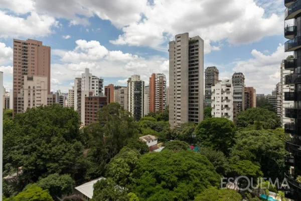 Apartamento recém-reformado na Vila Nova Conceição