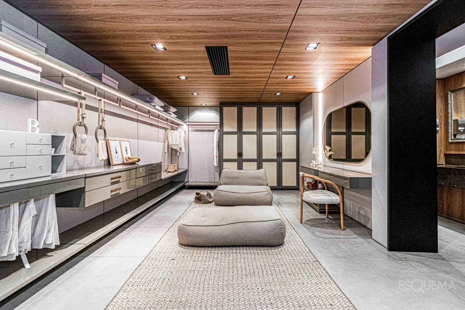 Casa comercial em um dos melhores pontos do eixo de decoração da cidade - Imagem 6