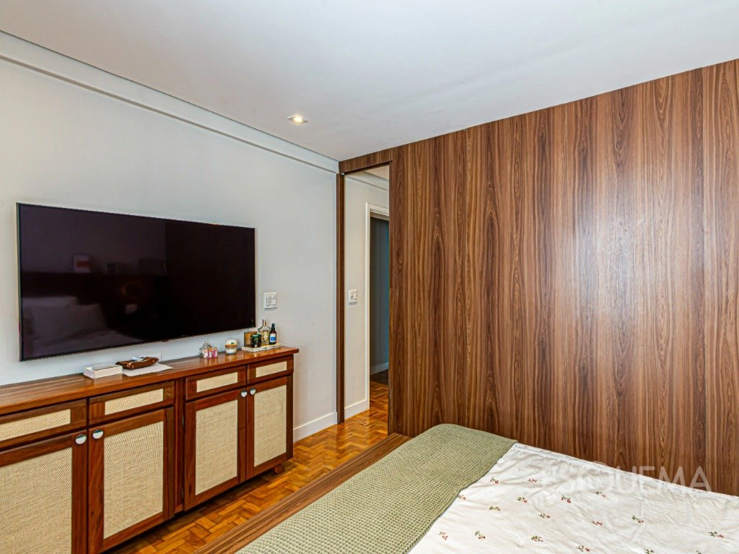 Apartamento reformado com três suítes nos Jardins - Imagem 15