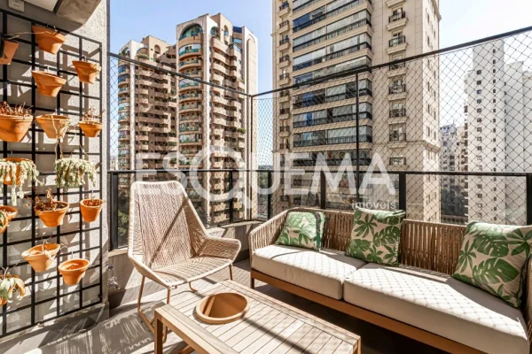 Apartamento reformado no Itaim Bibi