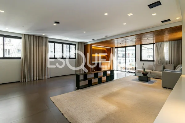 Apartamento reformado no Itaim Bibi