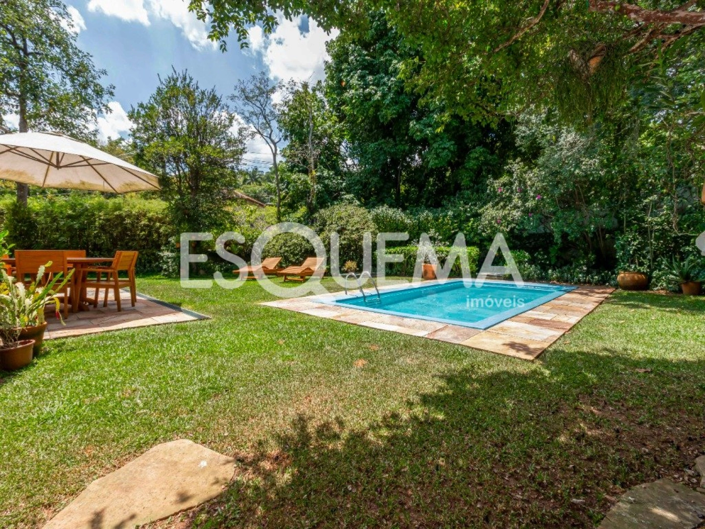 Casa em rua fechada no Jardim Guedala, com piscina e espaço gourmet - Imagem 1