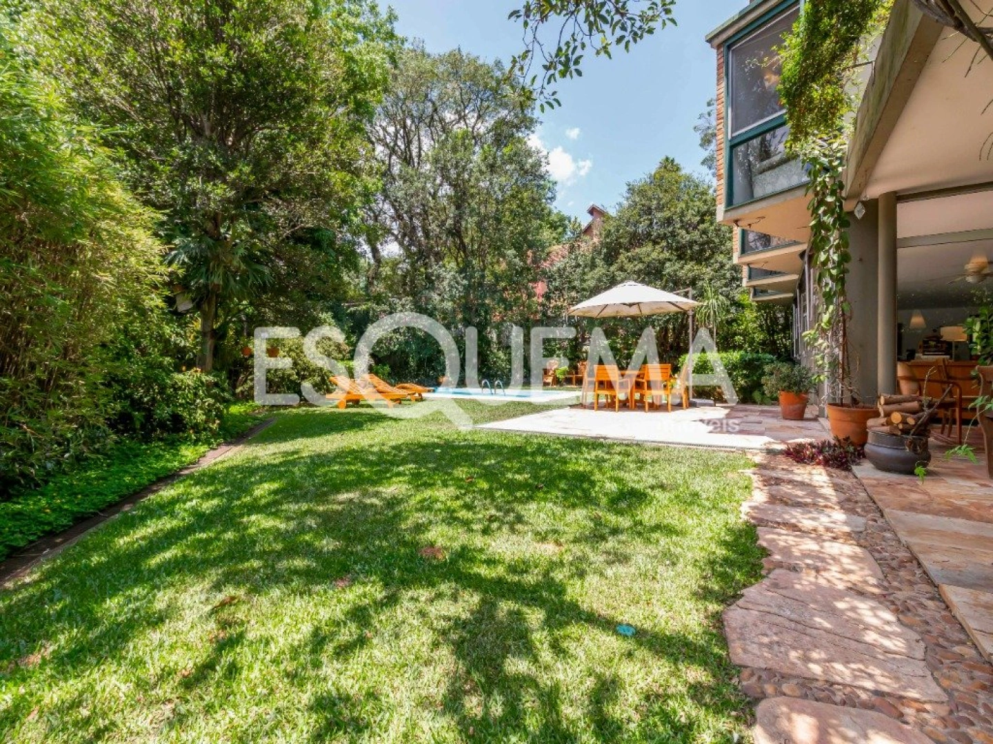 Casa em rua fechada no Jardim Guedala, com piscina e espaço gourmet - Imagem 4