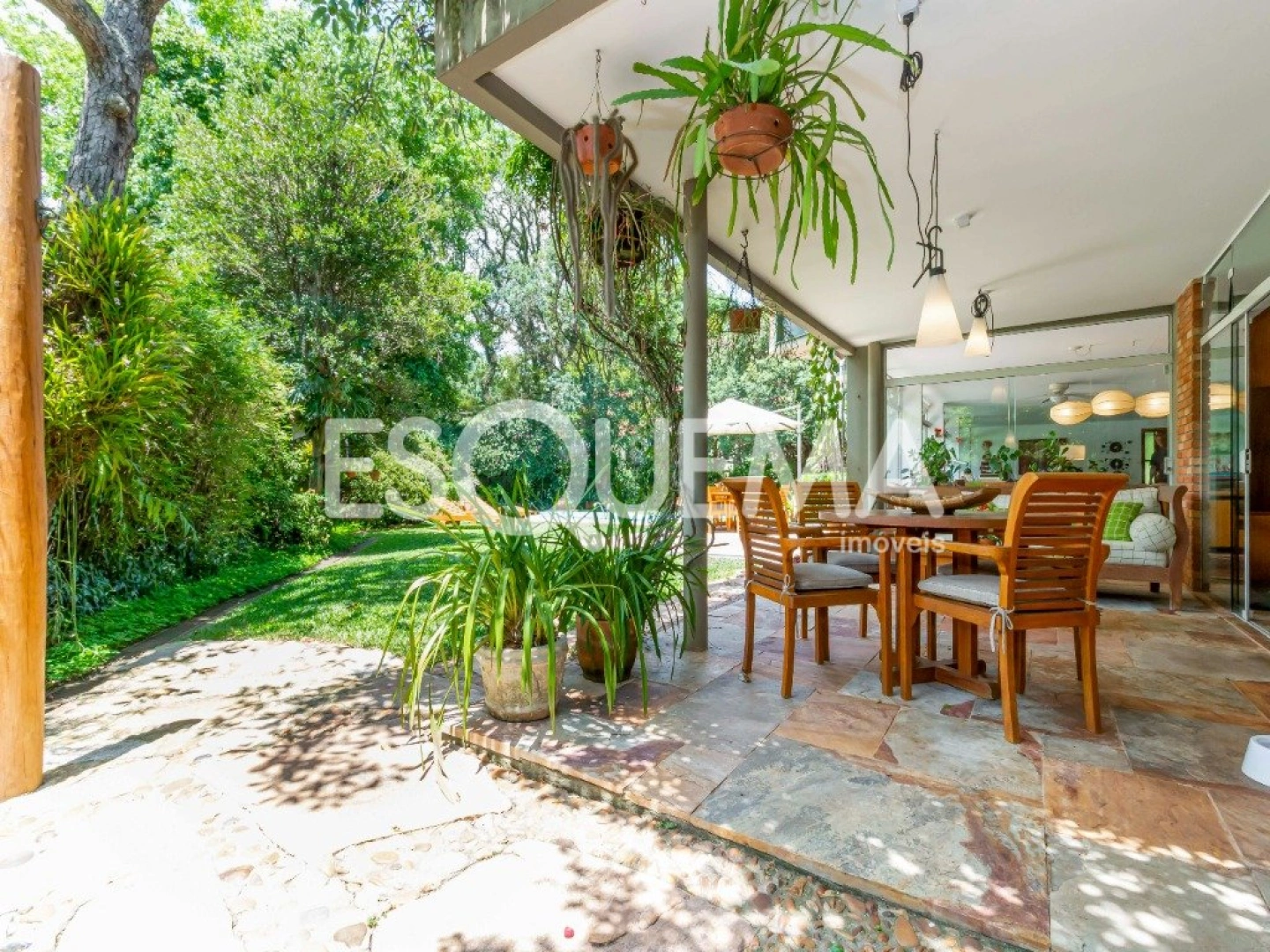 Casa em rua fechada no Jardim Guedala, com piscina e espaço gourmet - Imagem 5