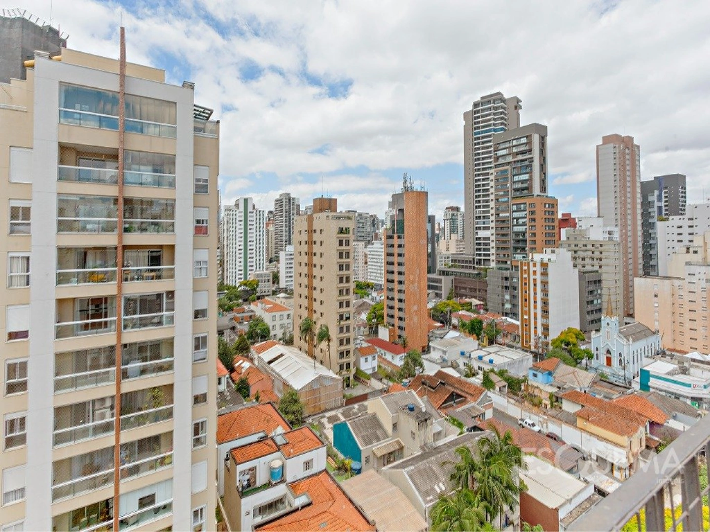 Cobertura reformada, com área externa - Imagem 15