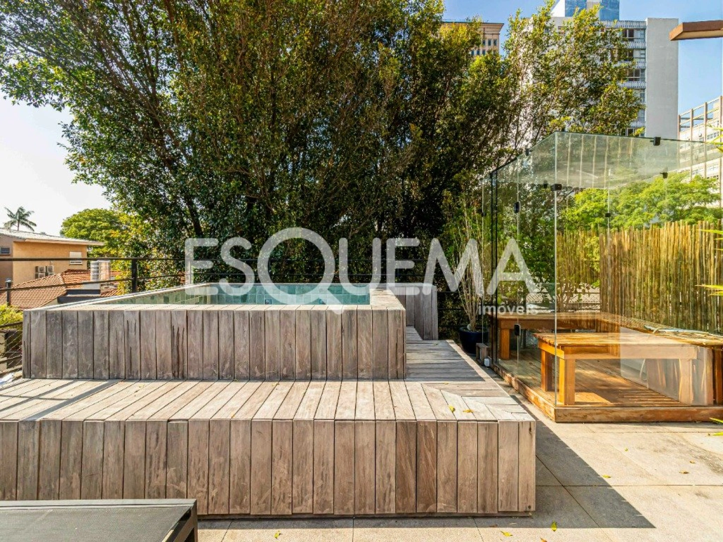 Casa com 3 suítes e rooftop com vista - Imagem 15