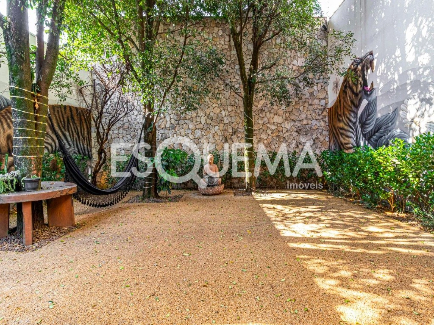 Casa com 3 suítes e rooftop com vista - Imagem 5