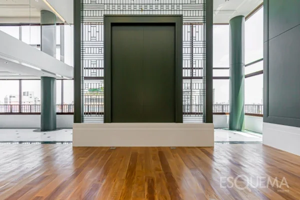 Apartamento duplex recém-reformado no melhor do Jardins