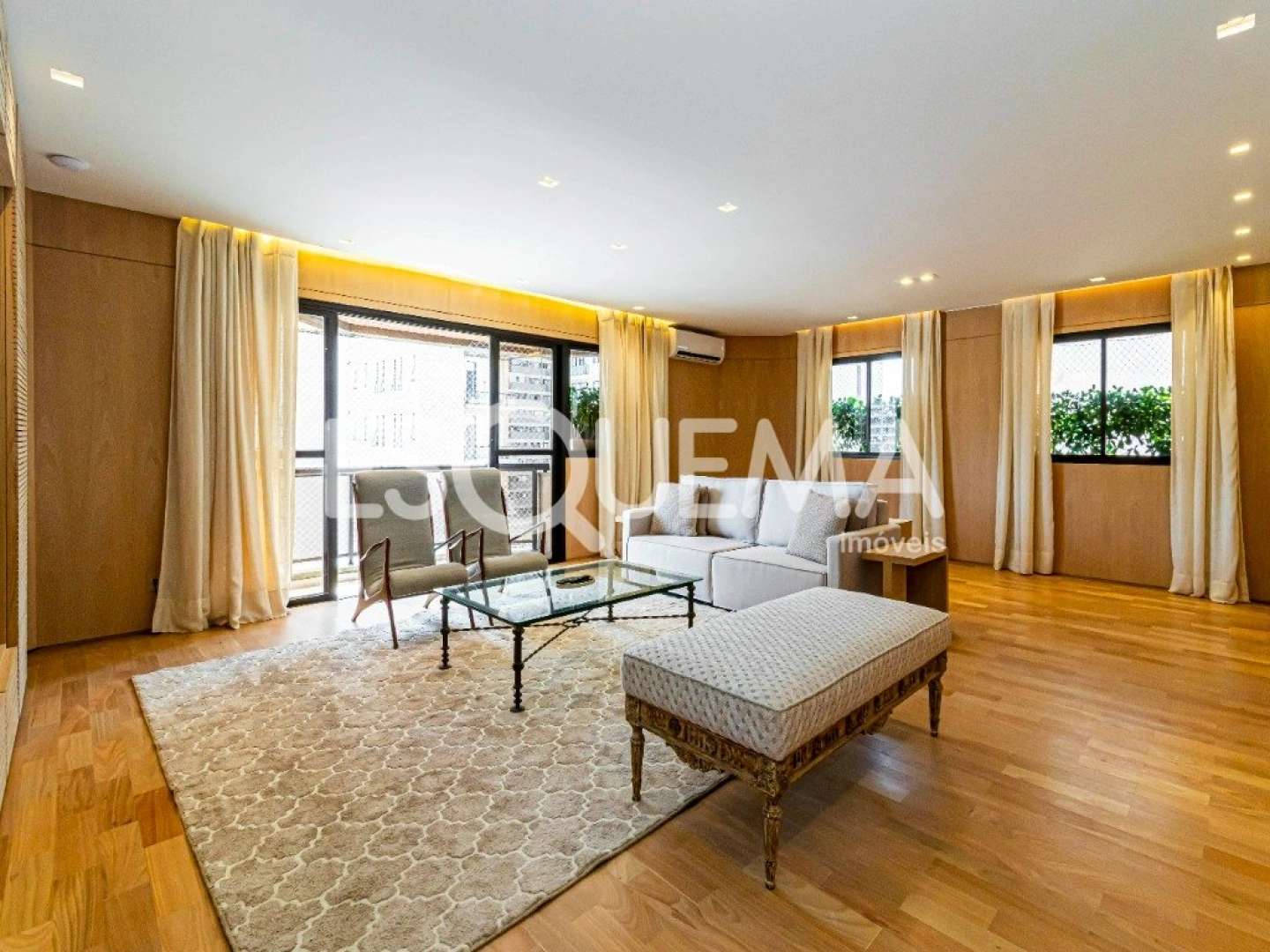 Apartamento reformado em condomínio com lazer completo - Imagem 1