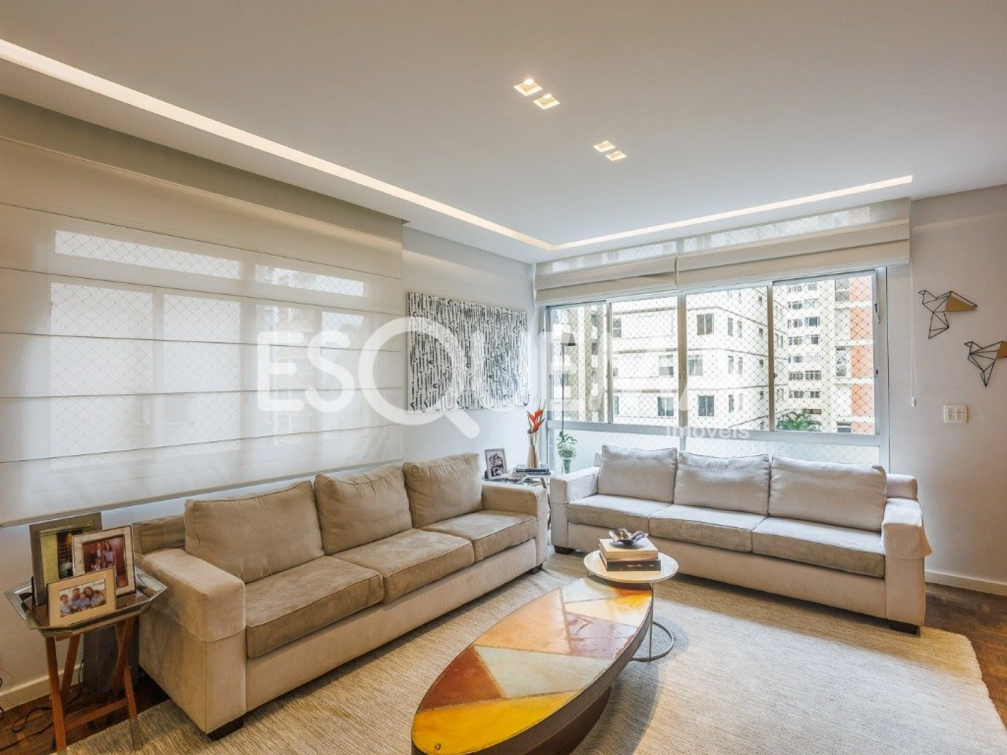 Apartamento reformado em excelente localização - Imagem 2