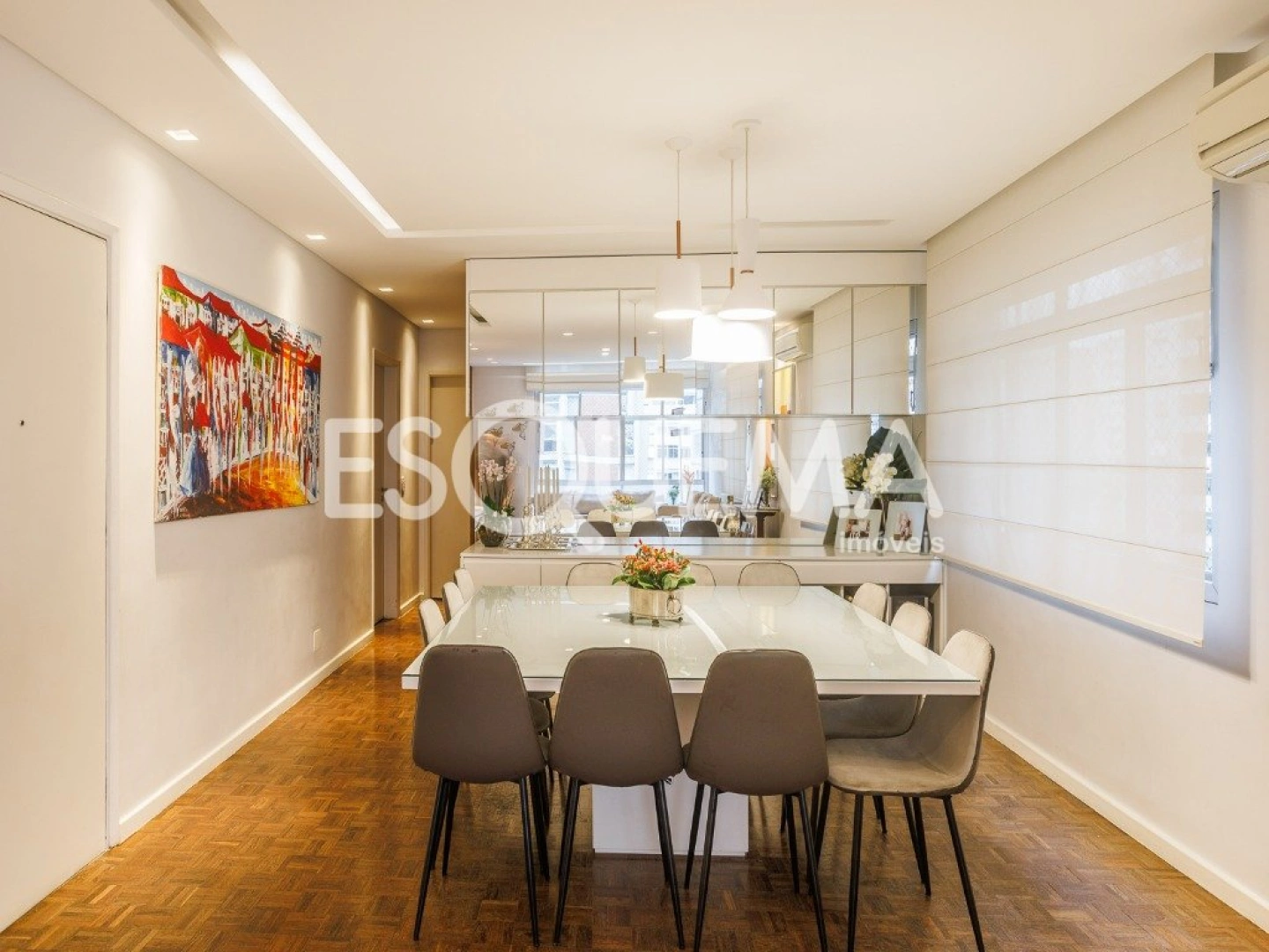 Apartamento reformado em excelente localização - Imagem 3