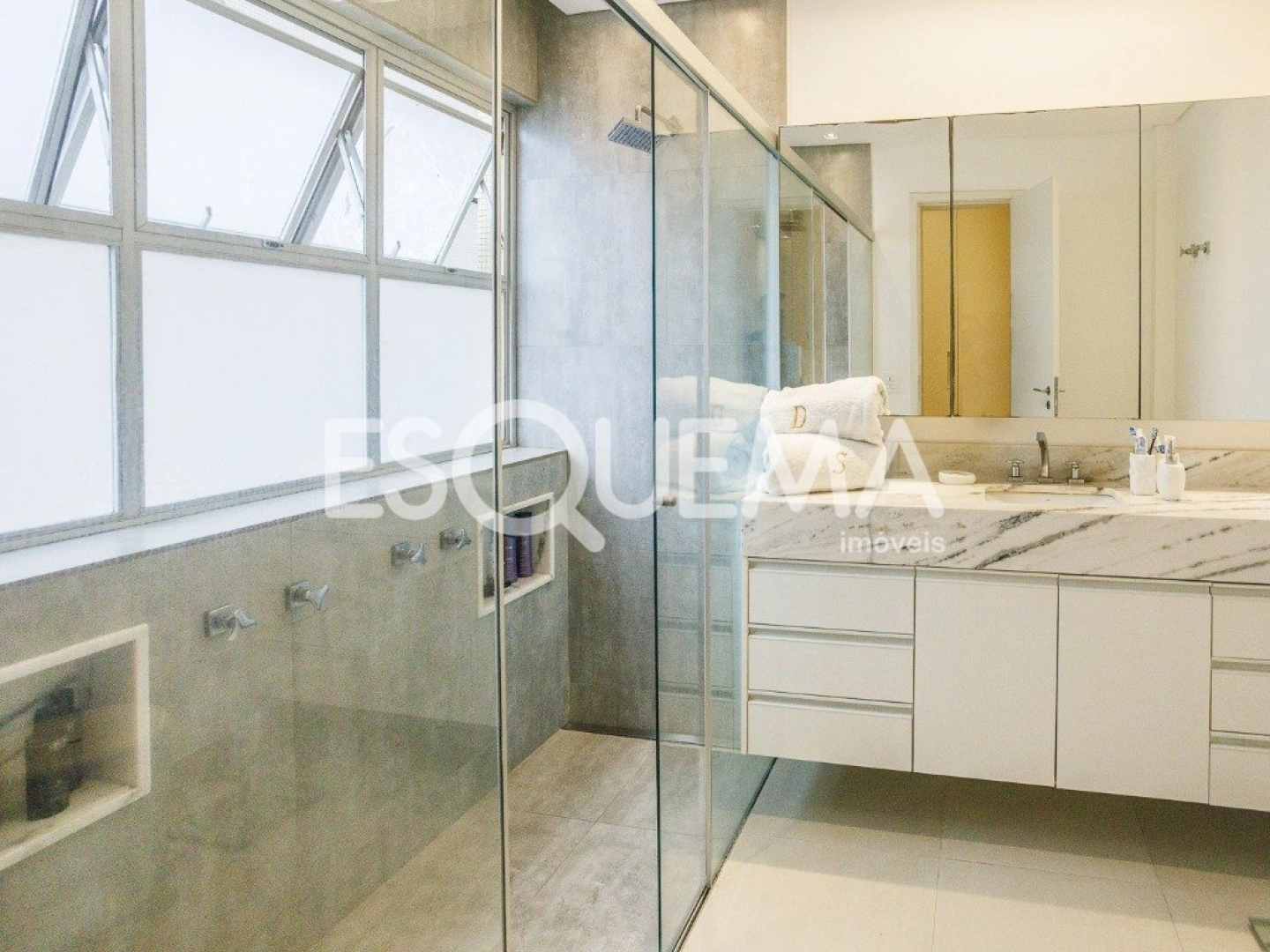 Apartamento reformado em excelente localização - Imagem 6
