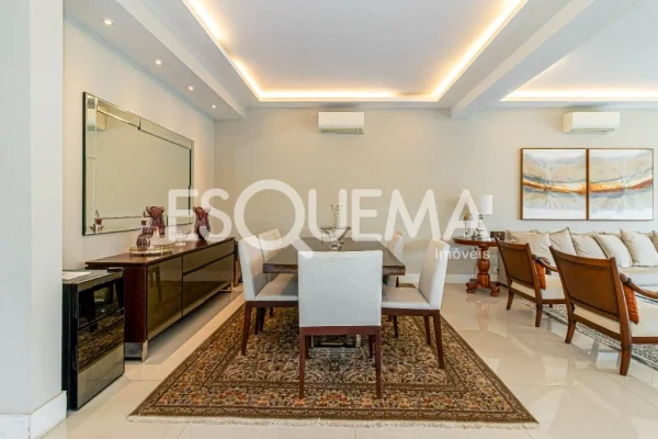 Casa com 4 suítes em região privilegiada