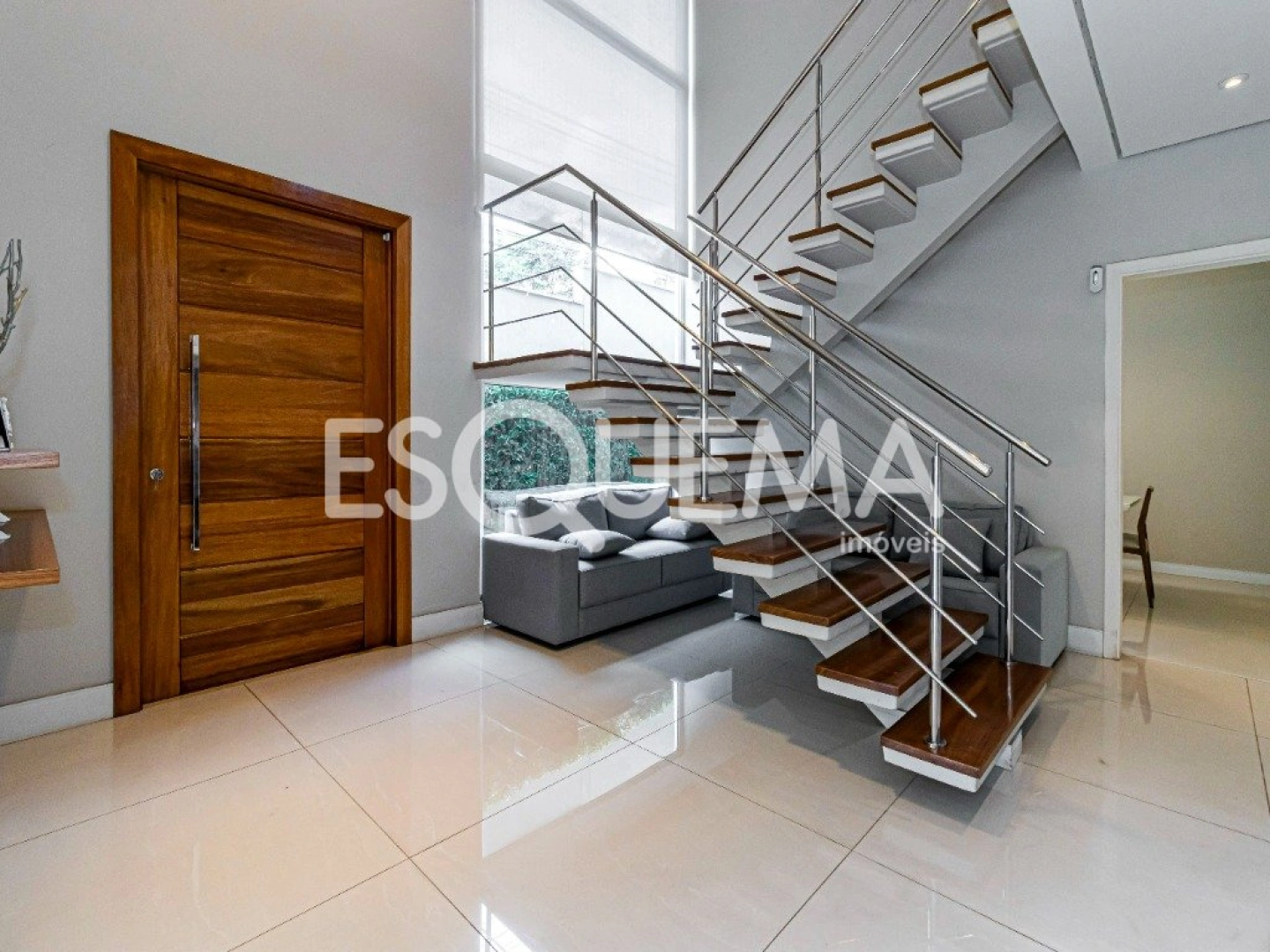 Casa com 4 suítes em região privilegiada - Imagem 9