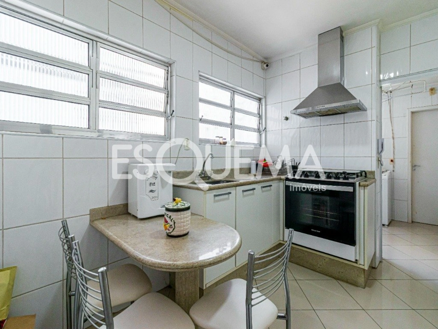 Apartamento com vista aberta em excelente localização - Imagem 11