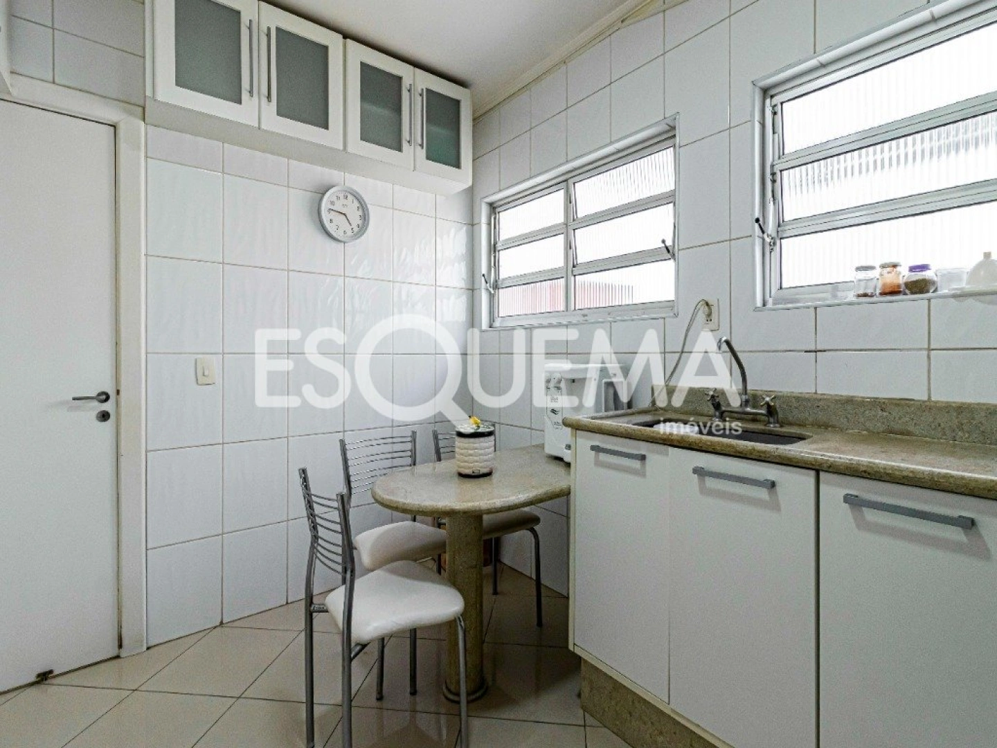 Apartamento com vista aberta em excelente localização - Imagem 12