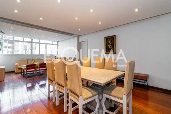 Apartamento com vista aberta em excelente localização