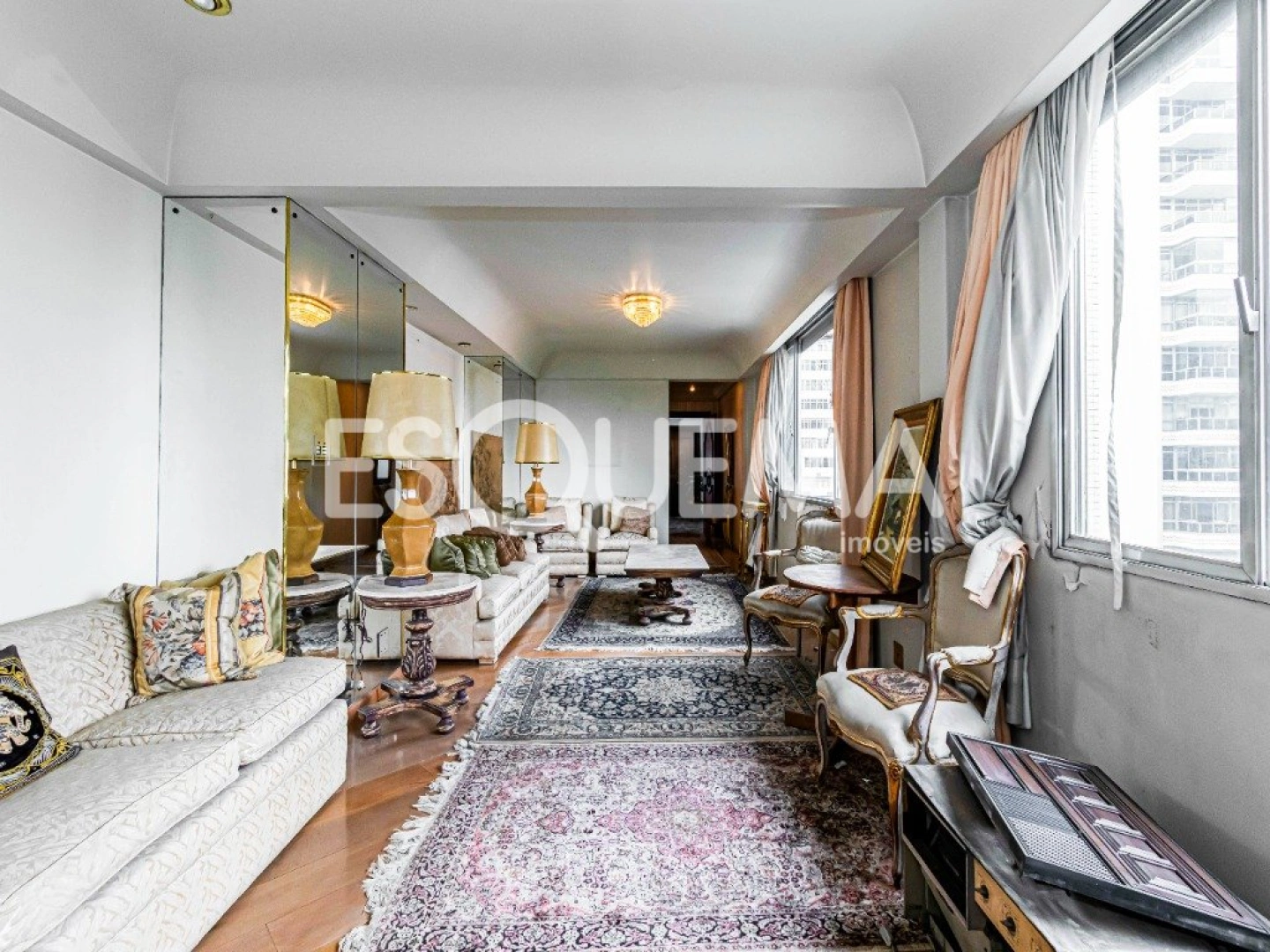 Apartamento para reforma em ótima localização - Imagem 1