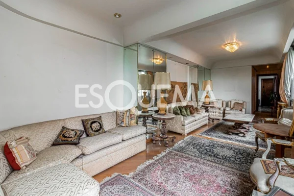 Apartamento para reforma em ótima localização