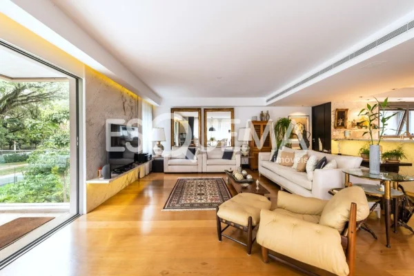 Casa em condomínio em Alto de Pinheiros