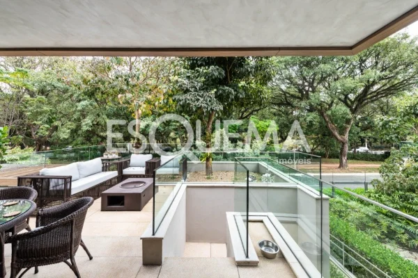 Casa em condomínio em Alto de Pinheiros